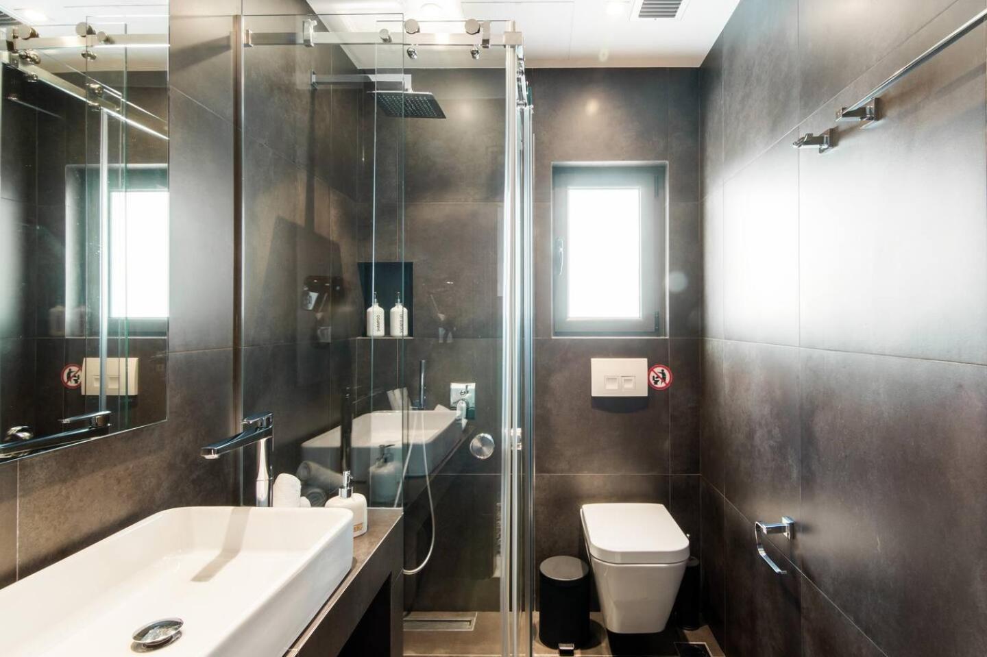 Ma Maison Nο 1, Penthouse, Acropolis And Lycabettus View, Ultra High Speed Internet 300 Mbps, 15' To Acropolis By Metro, 1' From Metro Station Athènes Extérieur photo