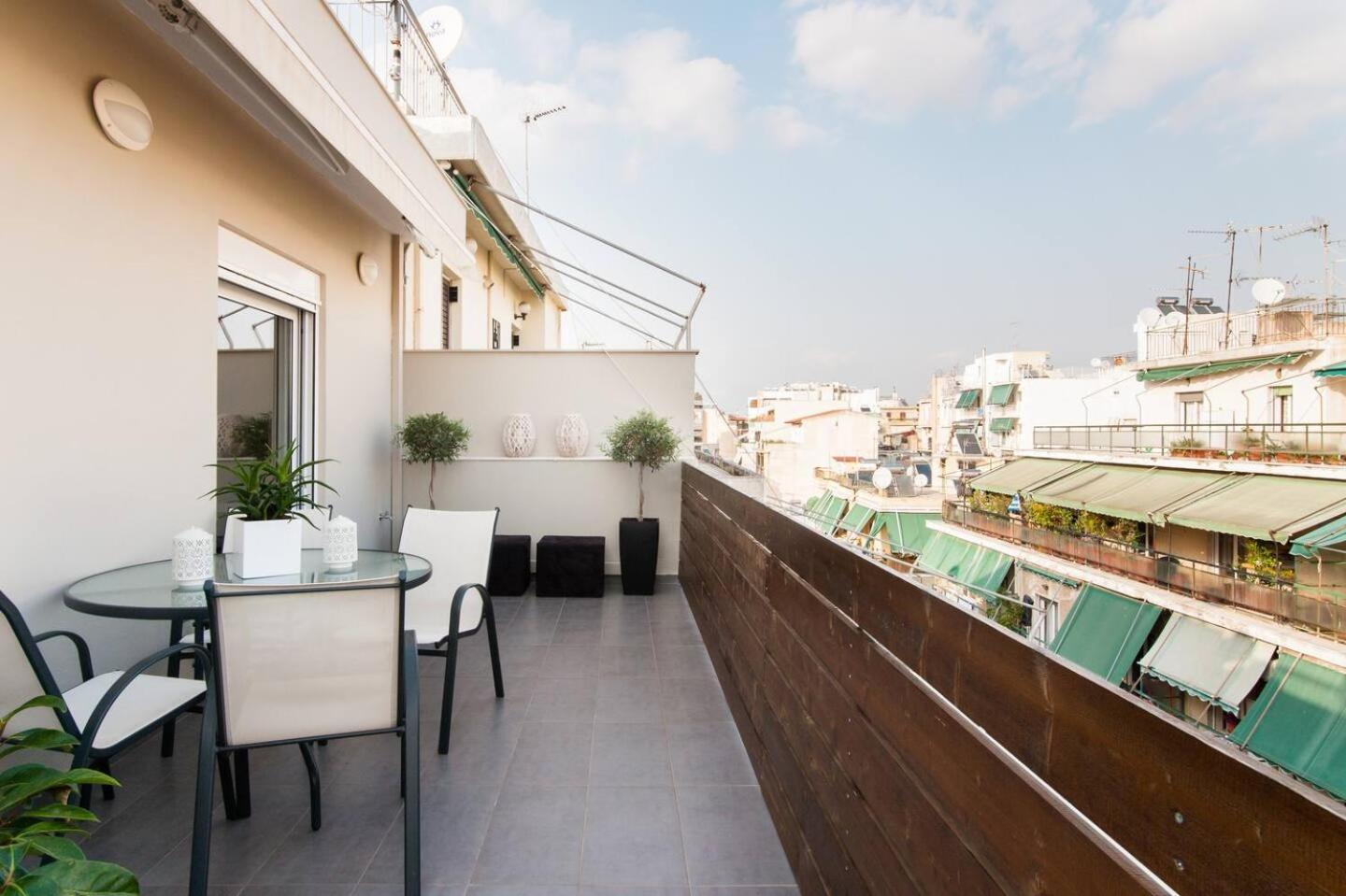 Ma Maison Nο 1, Penthouse, Acropolis And Lycabettus View, Ultra High Speed Internet 300 Mbps, 15' To Acropolis By Metro, 1' From Metro Station Athènes Extérieur photo