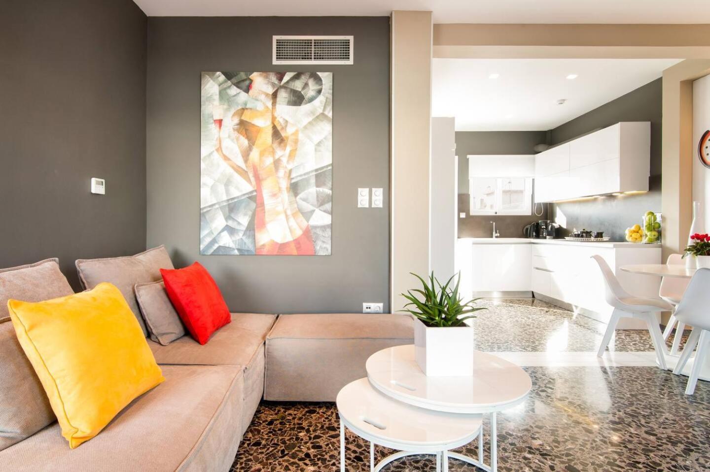 Ma Maison Nο 1, Penthouse, Acropolis And Lycabettus View, Ultra High Speed Internet 300 Mbps, 15' To Acropolis By Metro, 1' From Metro Station Athènes Extérieur photo